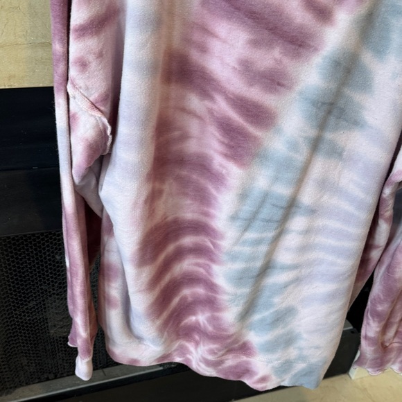 Knox Rose Purple and Gray Tie-Dye Sweatshirt size XL.  Listing #9161 - Picture 9 of 11
